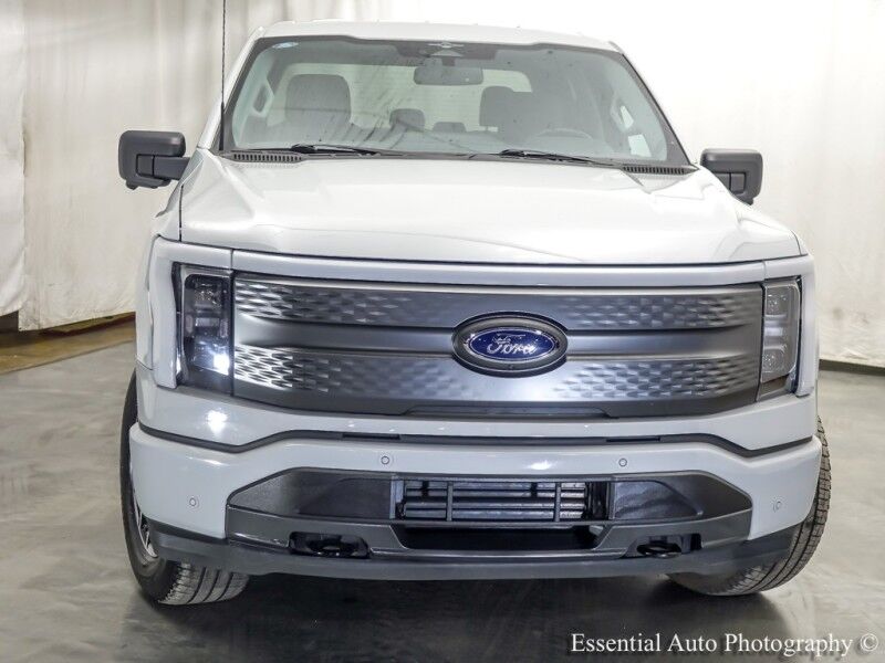 2023 Ford F-150 Lightning XLT Willowbrook IL