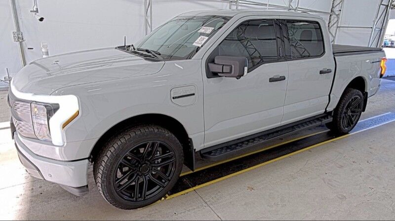 2023 Ford F-150 Lightning XLT Willowbrook IL