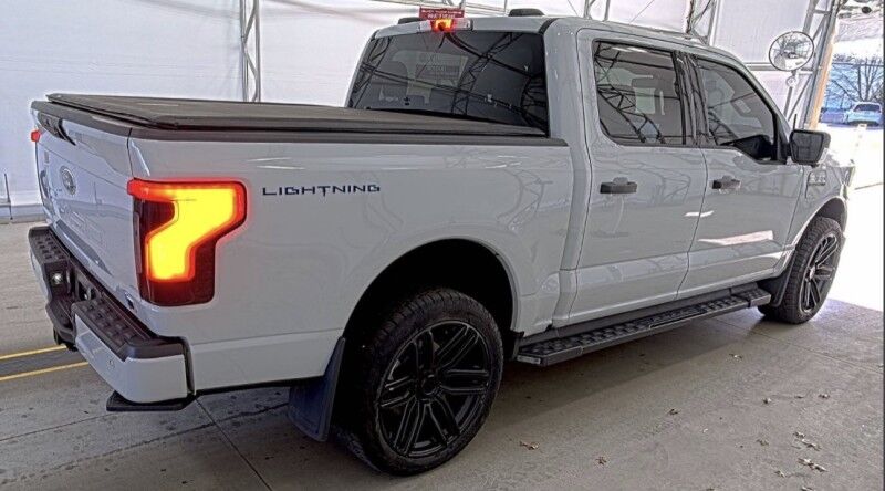 2023 Ford F-150 Lightning XLT