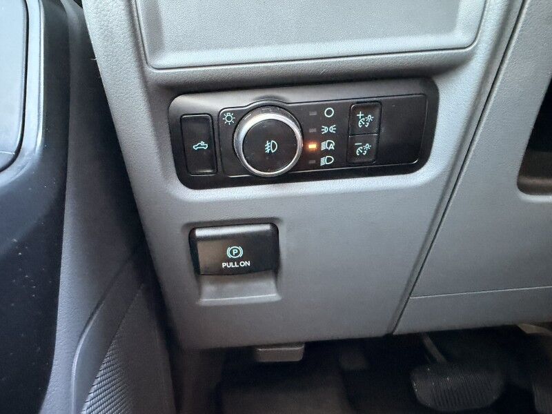 2023 Ford F-150 Super Crew 5.0L V8 4x4 XL Collinsville OK