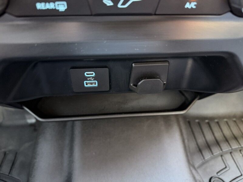 2023 Ford F-150 Super Crew 5.0L V8 4x4 XL Collinsville OK