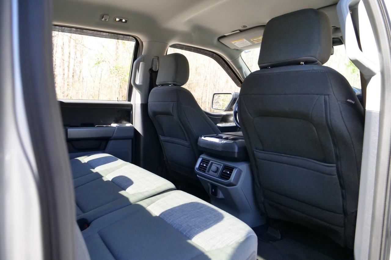 2023 Ford F-150 XLT 4X4 / 5.0L V8 / Bed Utility Package! Lincolnton NC