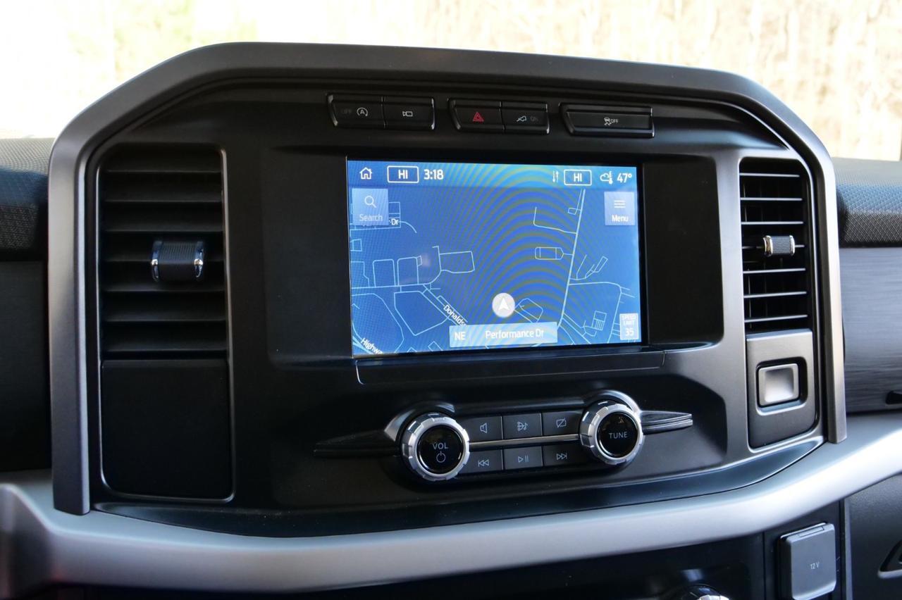 2023 Ford F-150 XLT 4X4 / 5.0L V8 / Bed Utility Package! Lincolnton NC