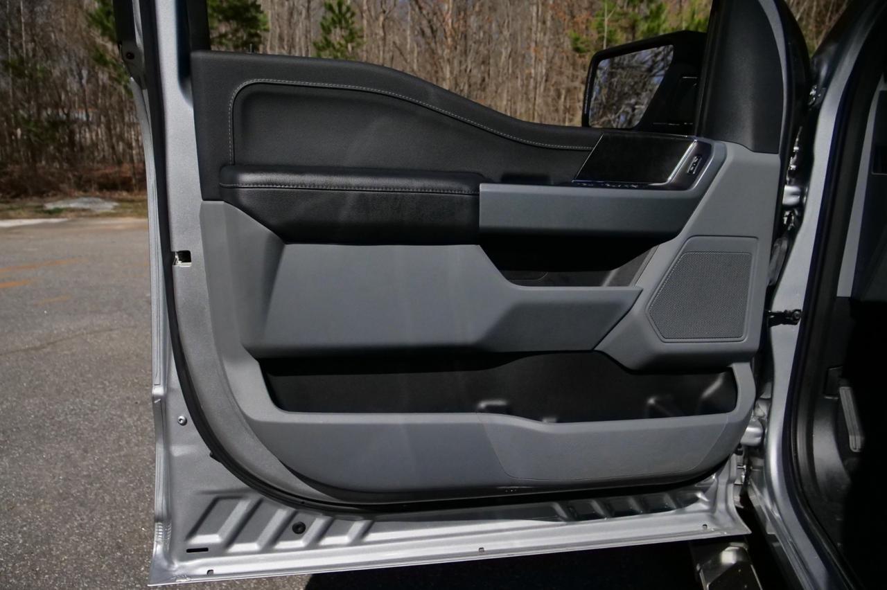 2023 Ford F-150 XLT 4X4 / 5.0L V8 / Bed Utility Package! Lincolnton NC