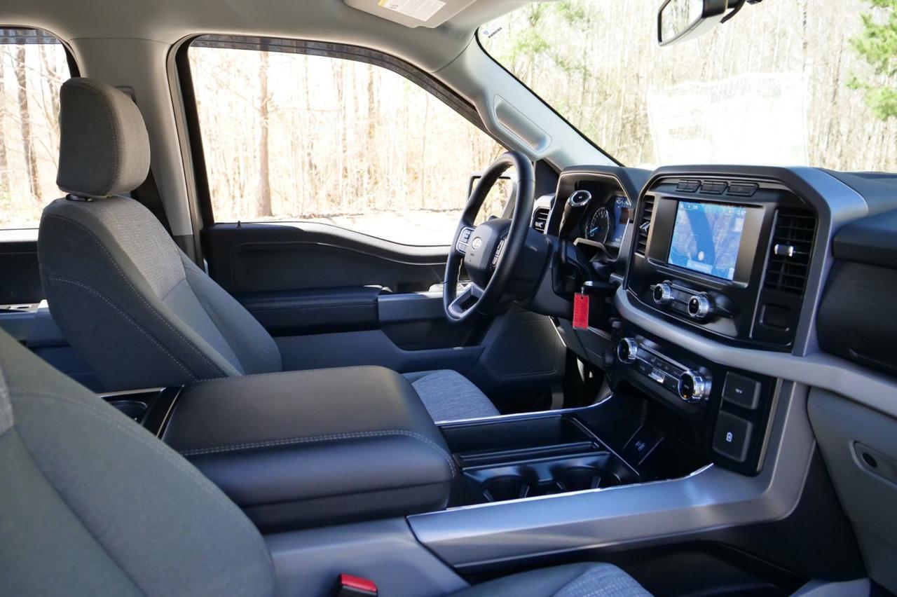 2023 Ford F-150 XLT 4X4 / 5.0L V8 / Bed Utility Package! Lincolnton NC