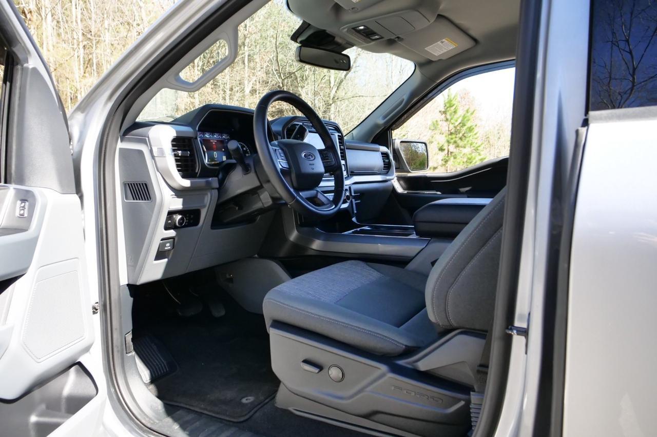 2023 Ford F-150 XLT 4X4 / 5.0L V8 / Bed Utility Package! Lincolnton NC