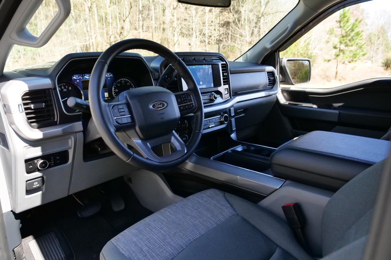 2023 Ford F-150 XLT 4X4 / 5.0L V8 / Bed Utility Package! Lincolnton NC