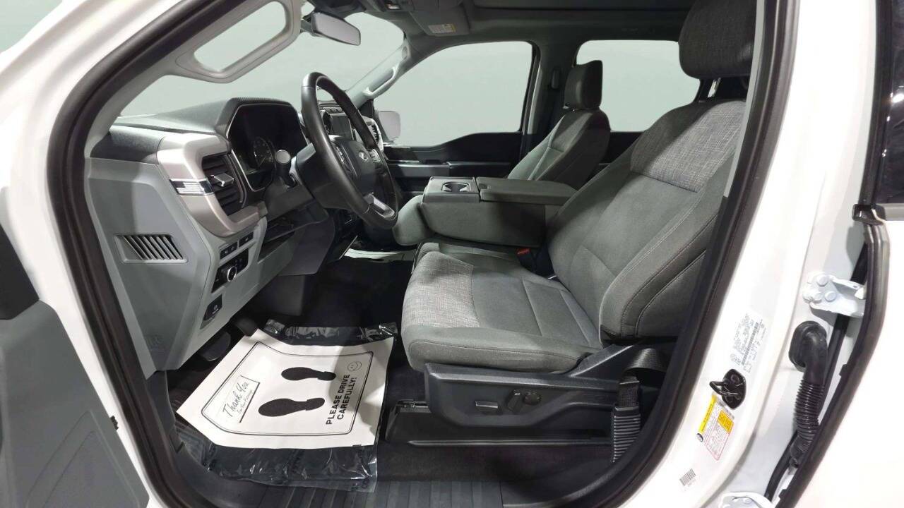 2023 Ford F-150 XLT 4x4 4dr SuperCrew 5.5 ft. SB Chesterfield MI