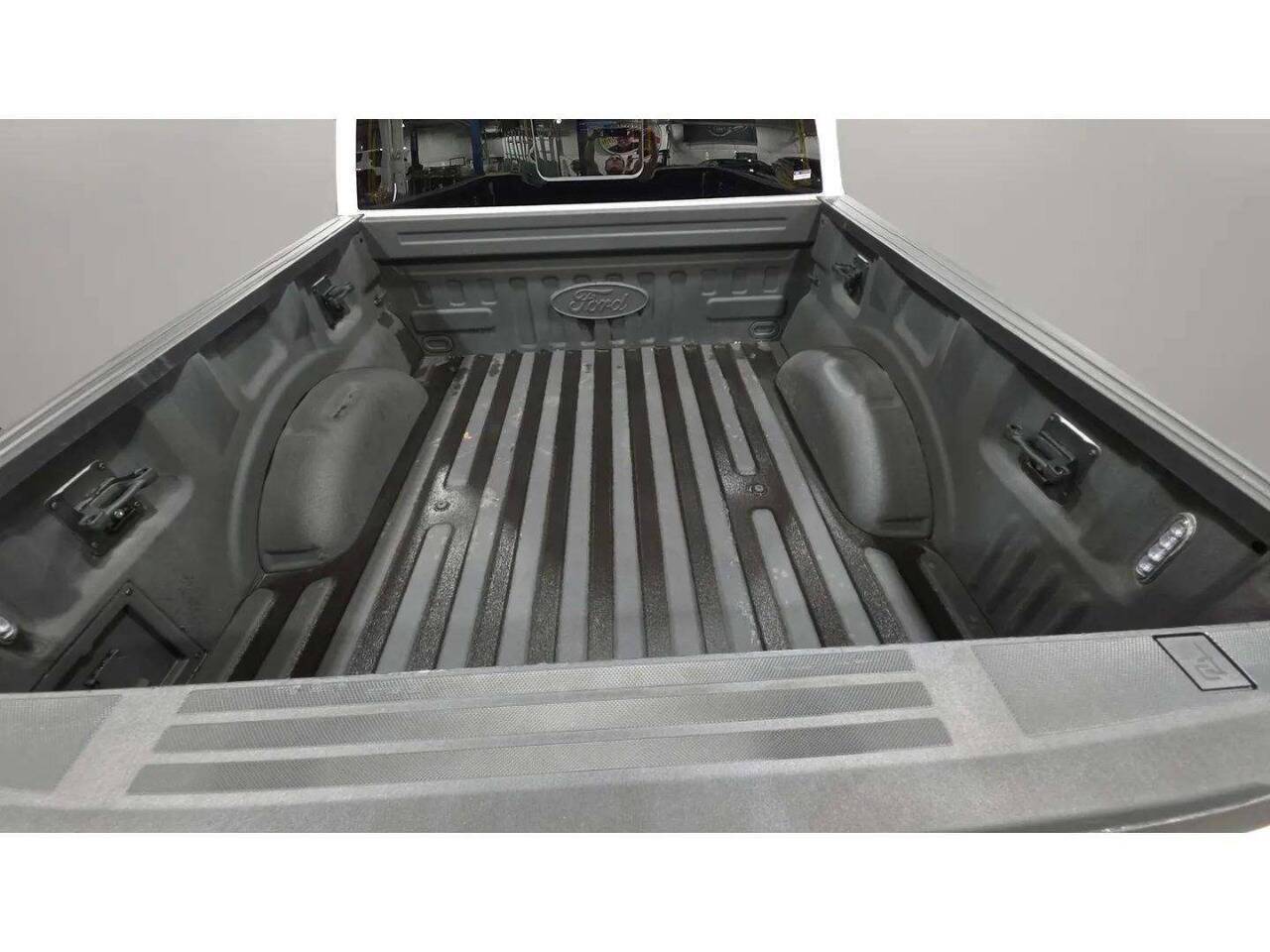 2023 Ford F-150 XLT 4x4 4dr SuperCrew 5.5 ft. SB Chesterfield MI