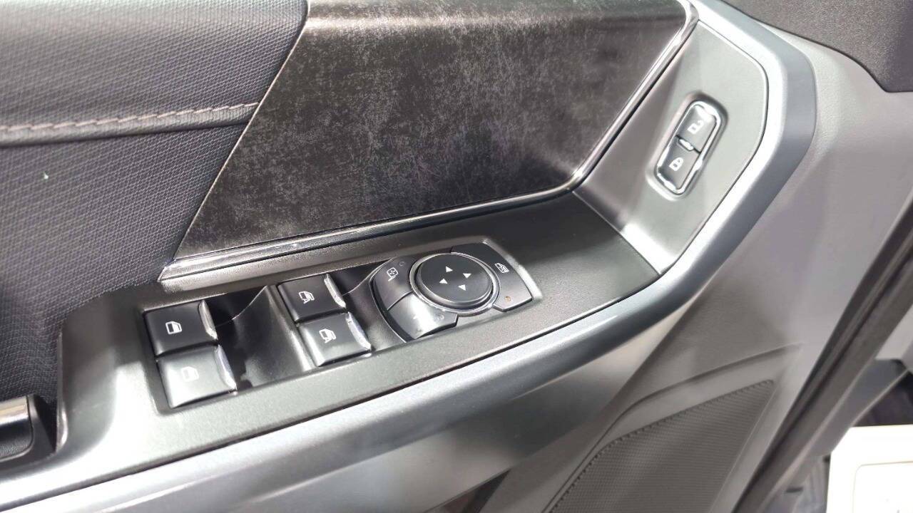 2023 Ford F-150 XLT 4x4 4dr SuperCrew 5.5 ft. SB Chesterfield MI