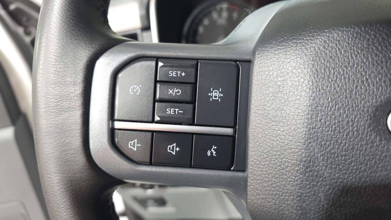 2023 Ford F-150 XLT 4x4 4dr SuperCrew 5.5 ft. SB Chesterfield MI