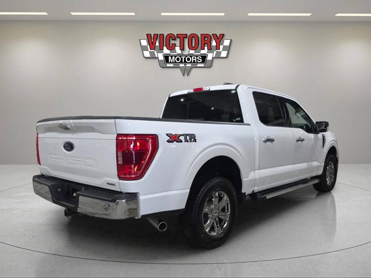 2023 Ford F-150 XLT 4x4 4dr SuperCrew 5.5 ft. SB Chesterfield MI