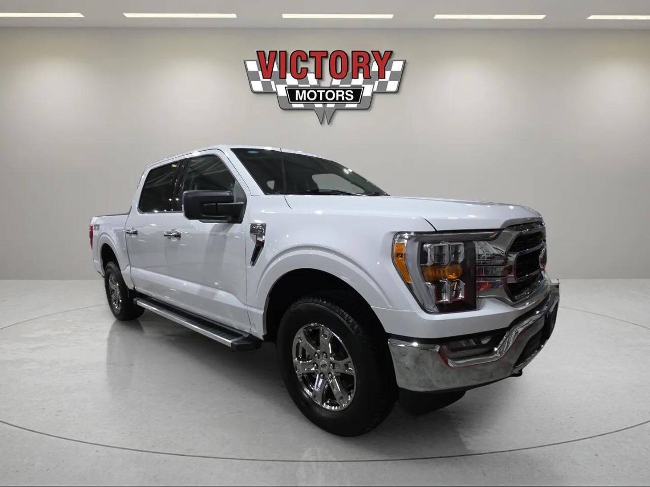 2023 Ford F-150 XLT 4x4 4dr SuperCrew 5.5 ft. SB Chesterfield MI