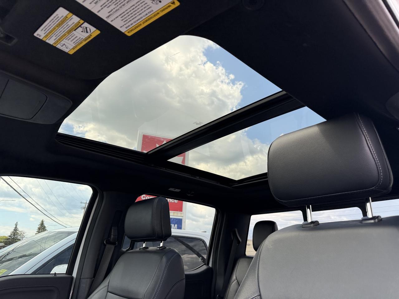 2023 Ford F-150 XLT Black Appearance PKG l Crew l 4x4 l Leather l Panoroof l Lifted Redwater AB