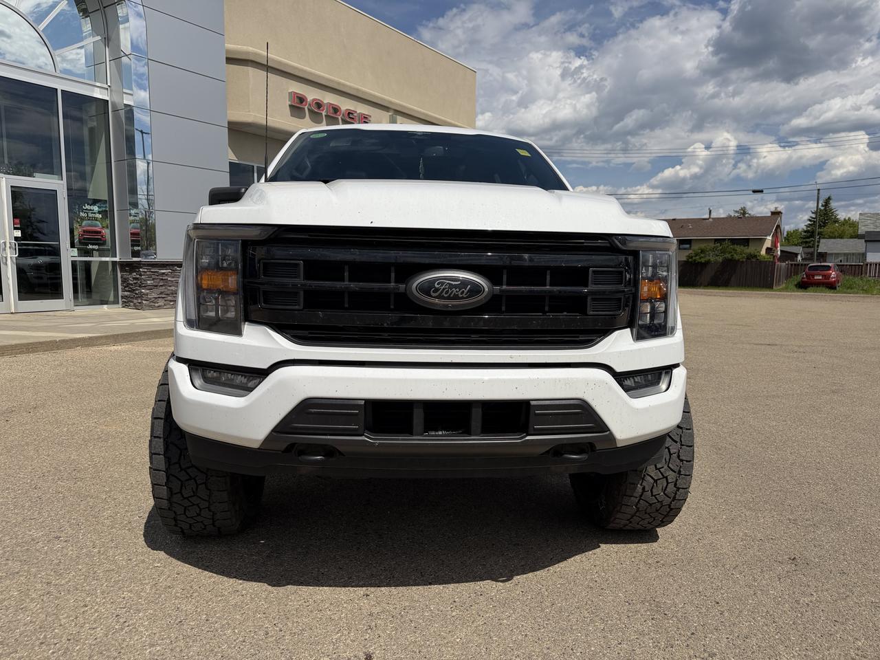 2023 Ford F-150 XLT Black Appearance PKG l Crew l 4x4 l Leather l Panoroof l Lifted Redwater AB