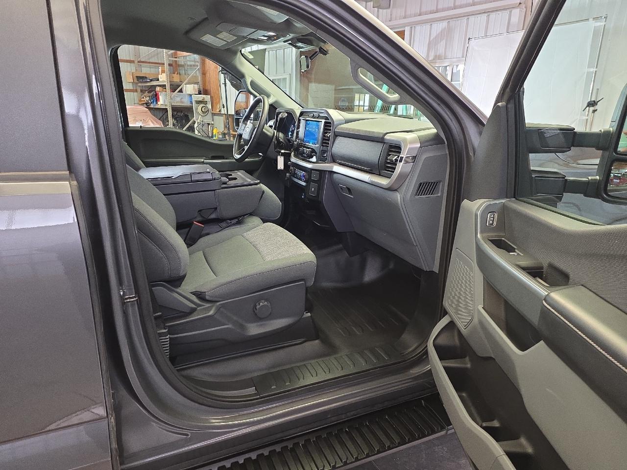 2023 Ford F-150 XLT Sand Lake NY