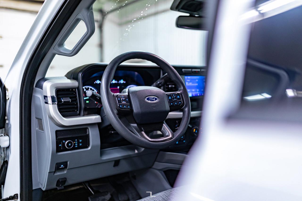 2023 Ford F-250 4x4 Crew Cab XLT FX4 BCam Red Deer AB