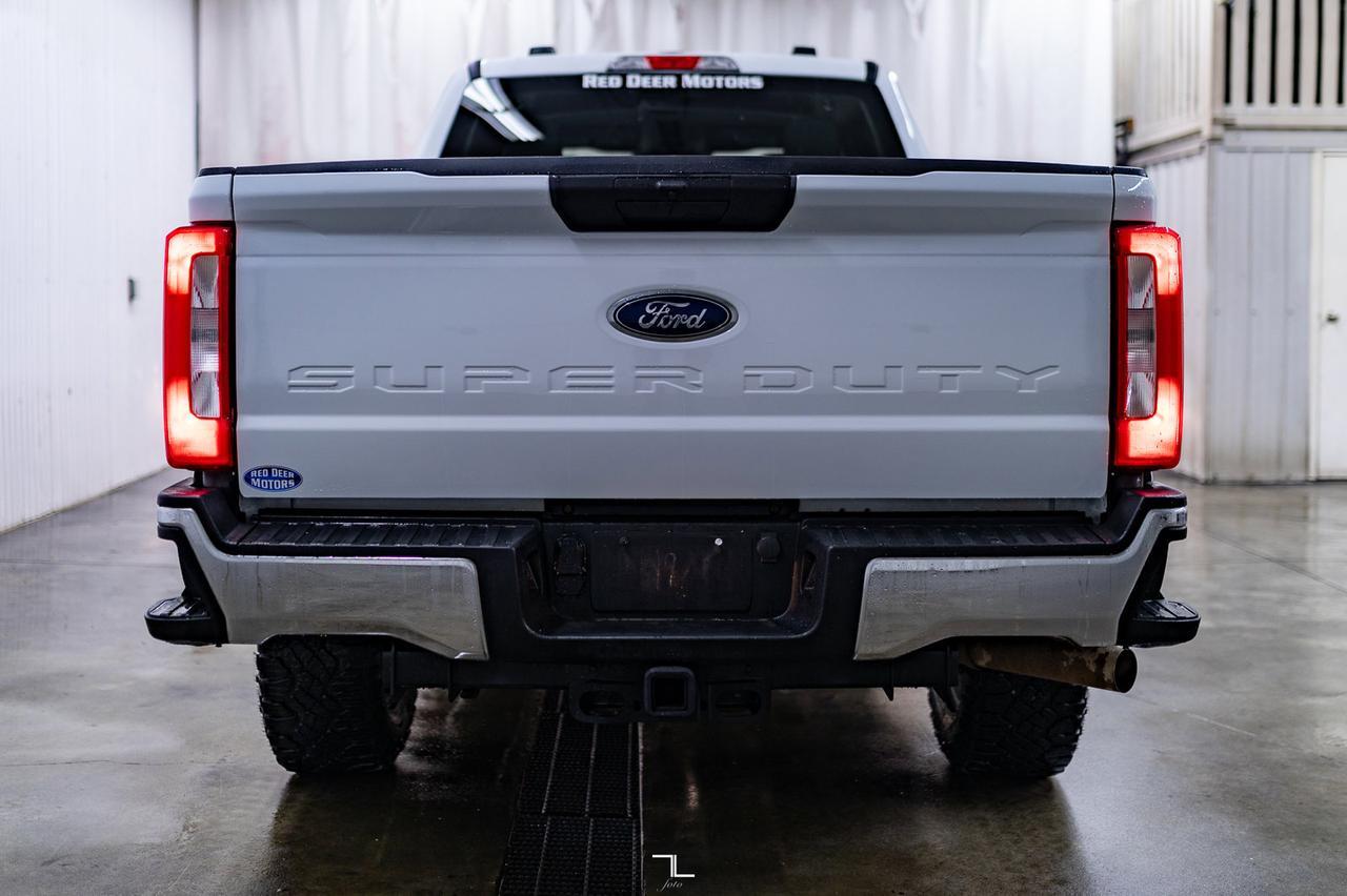 2023 Ford F-250 4x4 Crew Cab XLT FX4 BCam Red Deer AB