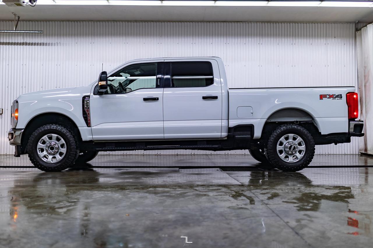 2023 Ford F-250 4x4 Crew Cab XLT FX4 BCam Red Deer AB