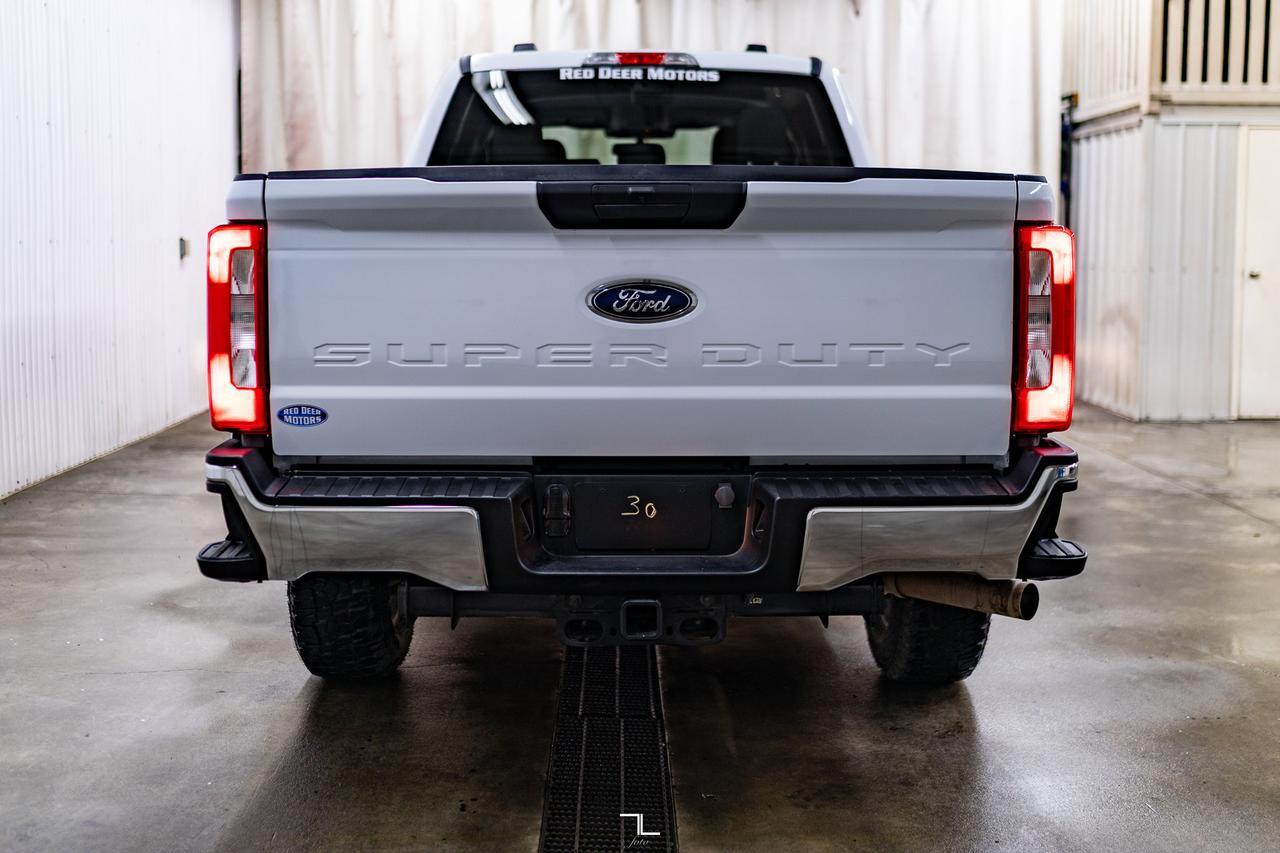 2023 Ford F-250 4x4 Crew Cab XLT FX4 PSeat BCam Red Deer AB