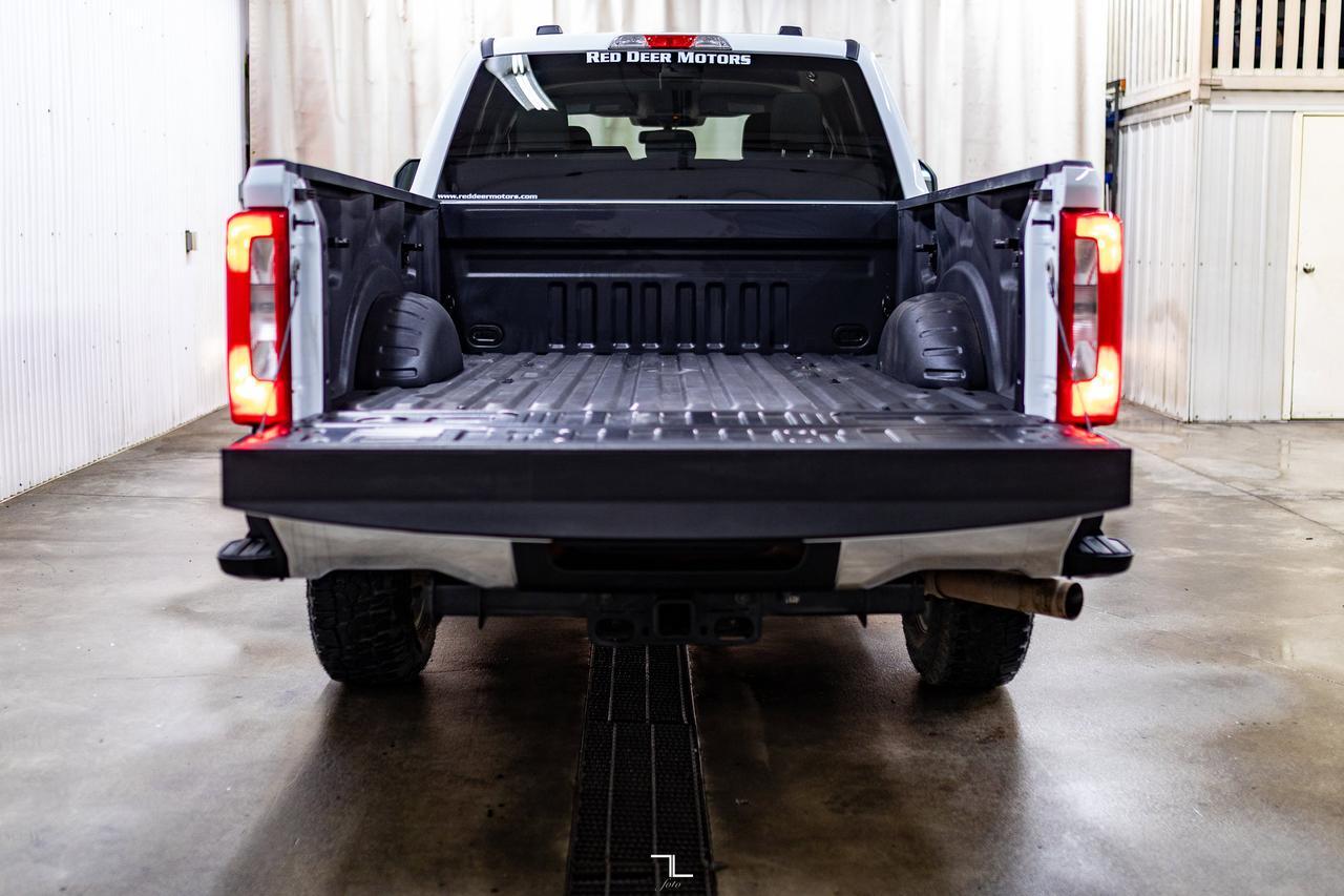 2023 Ford F-250 4x4 Crew Cab XLT FX4 PSeat BCam Red Deer AB