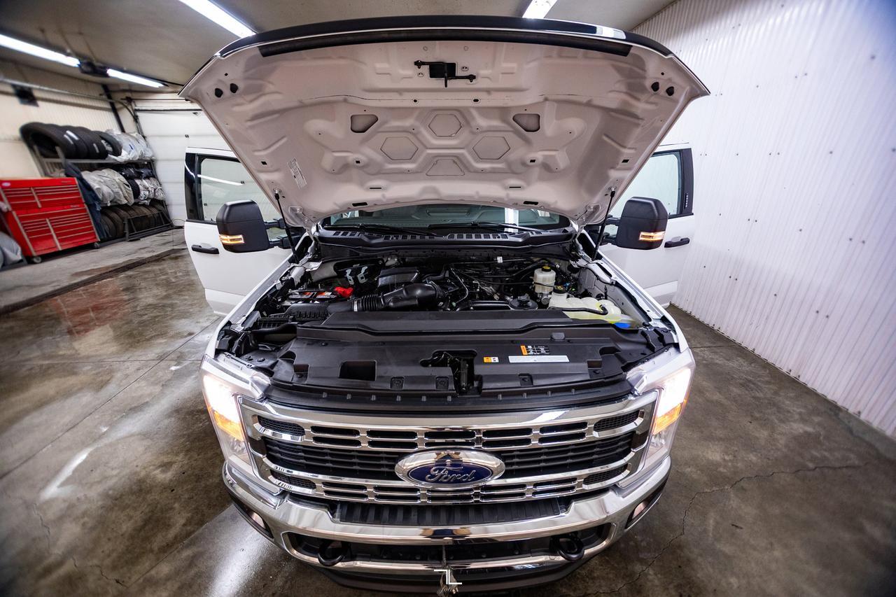 2023 Ford F-250 4x4 Crew Cab XLT FX4 PSeat BCam Red Deer AB