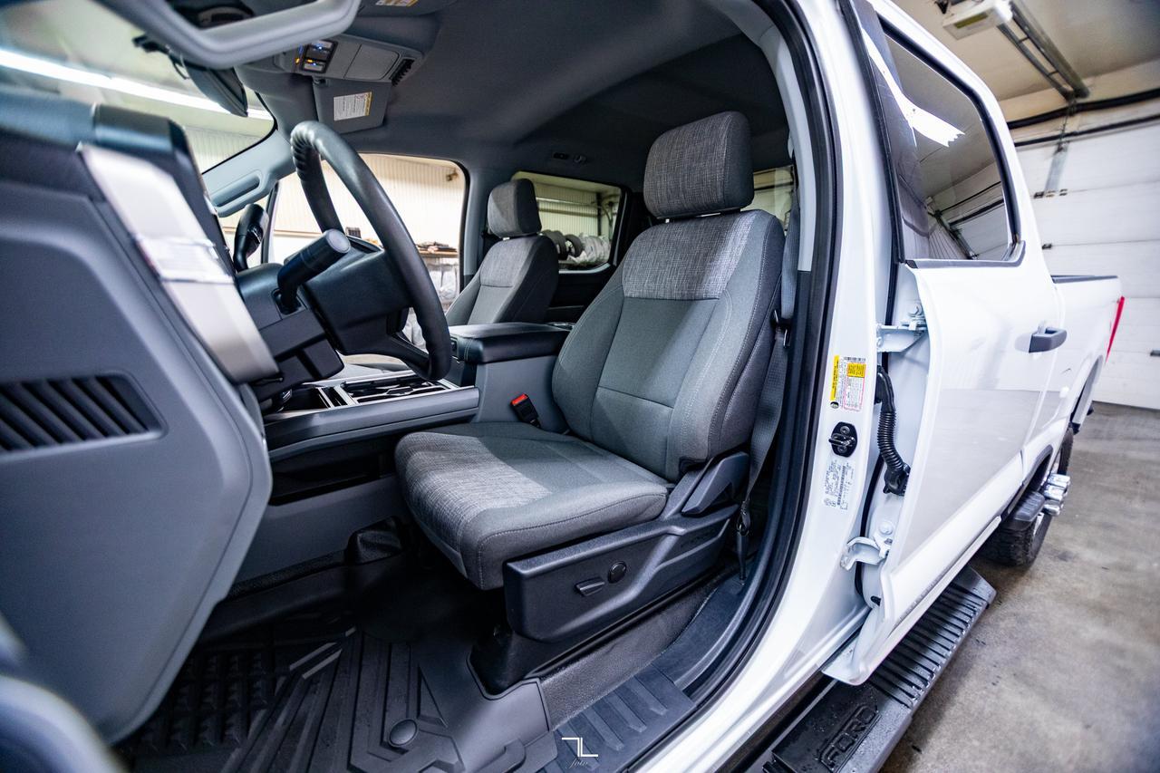 2023 Ford F-250 4x4 Crew Cab XLT FX4 PSeat BCam Red Deer AB