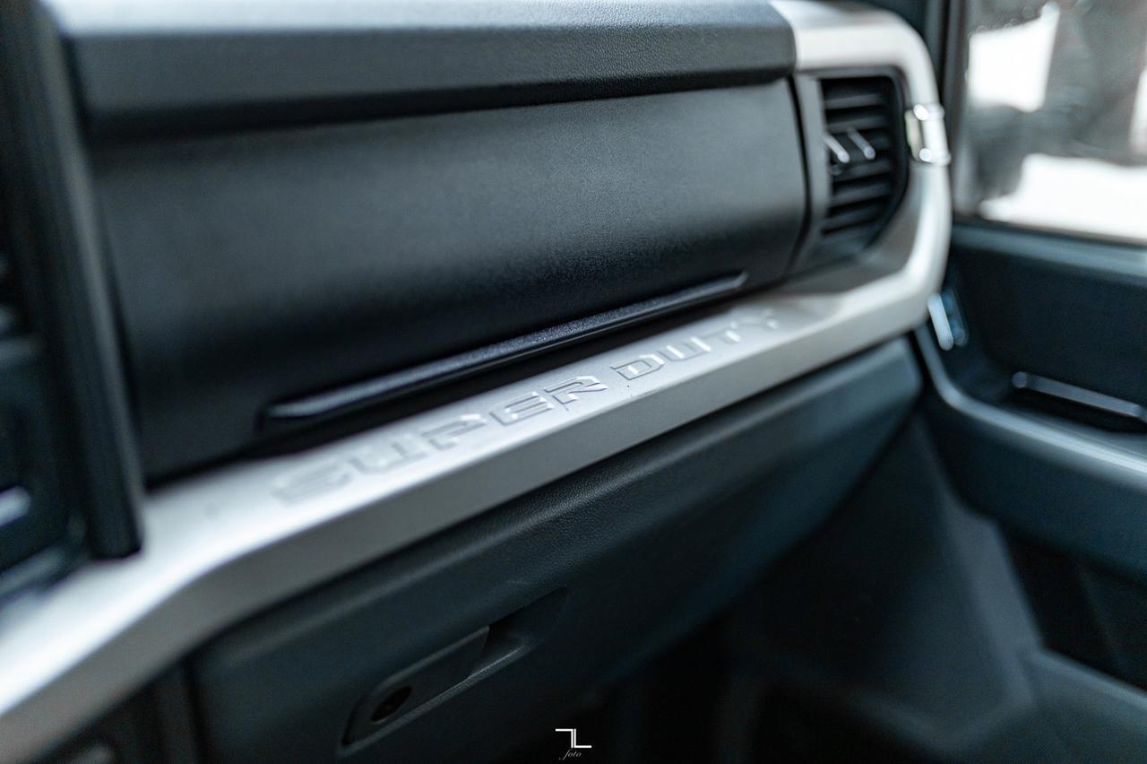 2023 Ford F-250 4x4 Crew Cab XLT FX4 PSeat BCam Red Deer AB