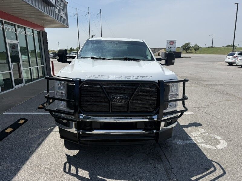 2023 Ford F-250 6.8L V8 4x4 Utility XL Collinsville OK