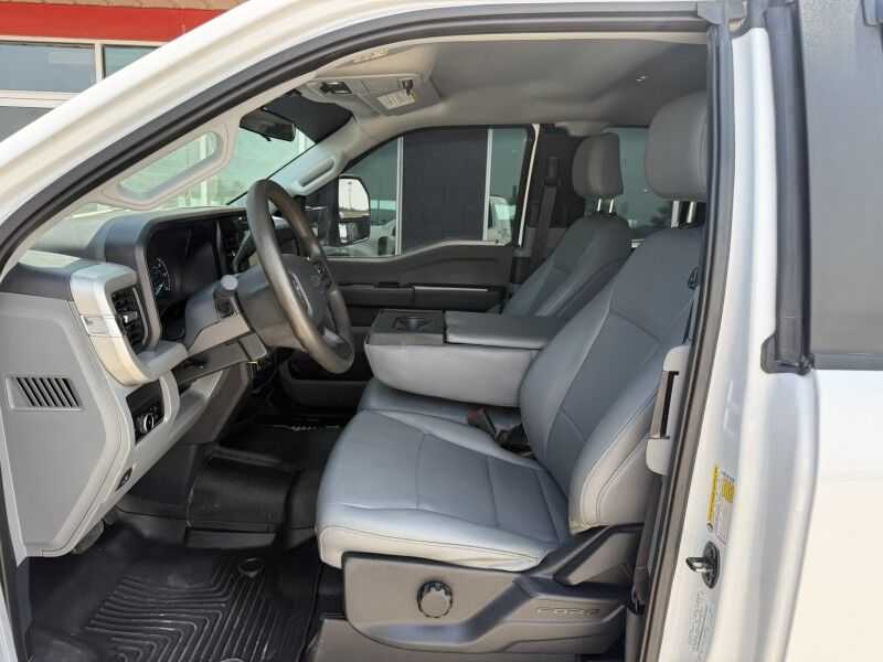 2023 Ford F-250 6.8L V8 4x4 Utility XL Collinsville OK