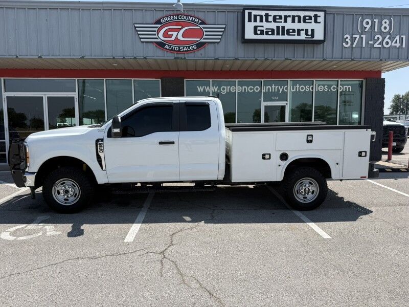 2023 Ford F-250 6.8L V8 4x4 Utility XL Collinsville OK