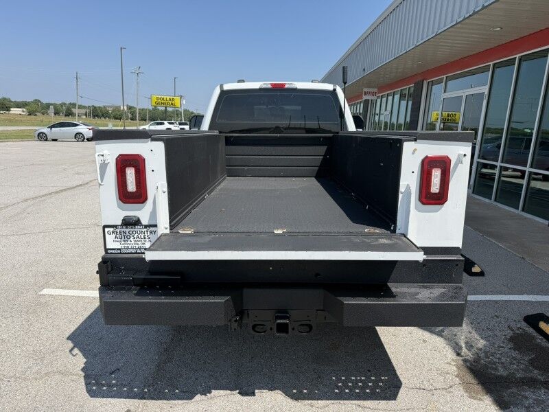2023 Ford F-250 6.8L V8 4x4 Utility XL Collinsville OK
