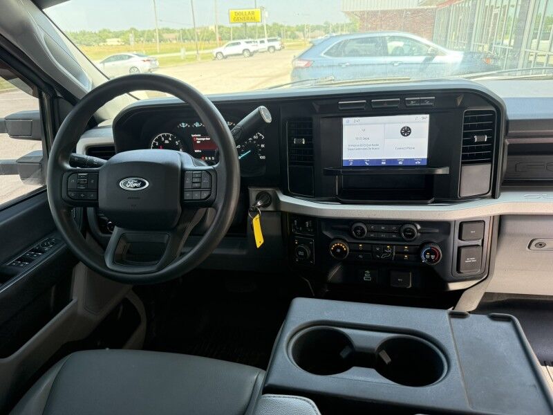 2023 Ford F-250 6.8L V8 4x4 Utility XL Collinsville OK