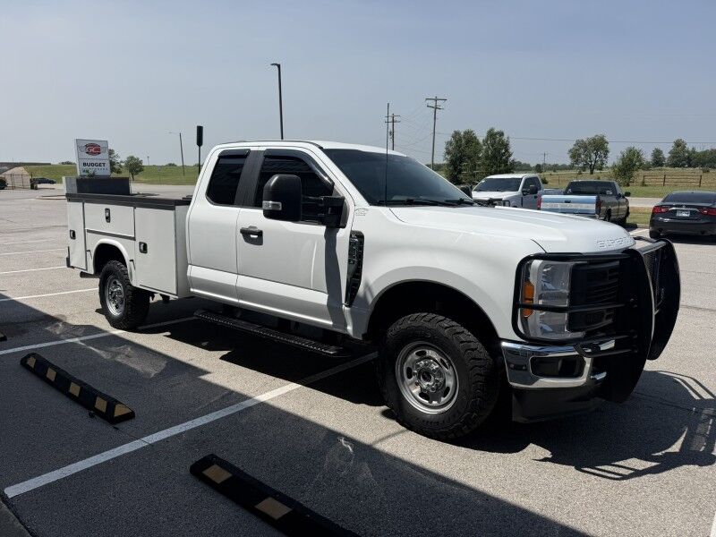 2023 Ford F-250 6.8L V8 4x4 Utility XL Collinsville OK