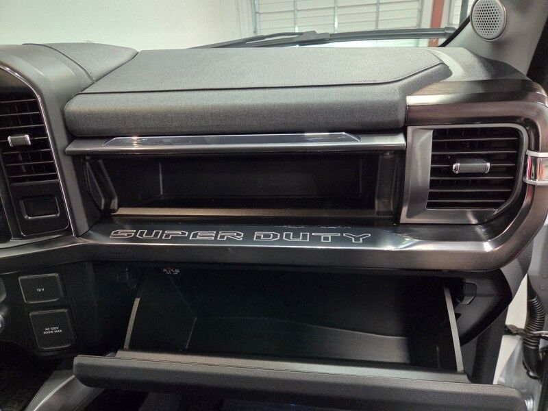 2023 Ford F-250 Lariat Ultimate 4WD 6.7L Diesel Chrome Pkg Ready Lift 37in Nitto Tires FREE WARR Arlington TX