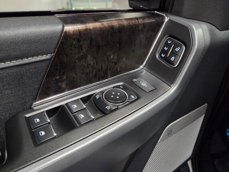 2023 Ford F-250 Lariat Ultimate 4WD 6.7L Diesel Chrome Pkg Ready Lift 37in Nitto Tires FREE WARR Arlington TX