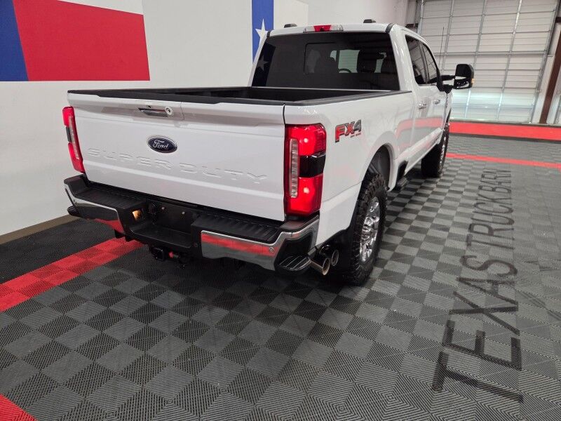 2023 Ford F-250 Lariat Ultimate 4WD 6.7L Diesel Chrome Pkg Ready Lift 37in Nitto Tires FREE WARR Arlington TX