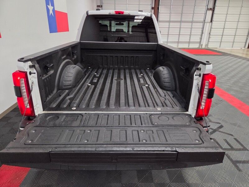 2023 Ford F-250 Lariat Ultimate 4WD 6.7L Diesel Chrome Pkg Ready Lift 37in Nitto Tires FREE WARR Arlington TX