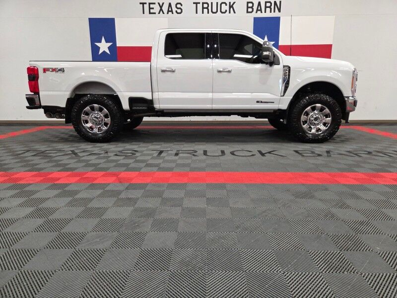 2023 Ford F-250 Lariat Ultimate 4WD 6.7L Diesel Chrome Pkg Ready Lift 37in Nitto Tires FREE WARR Arlington TX