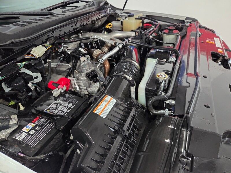 2023 Ford F-250 Lariat Ultimate 4WD 6.7L Diesel Chrome Pkg Ready Lift 37in Nitto Tires FREE WARR Arlington TX