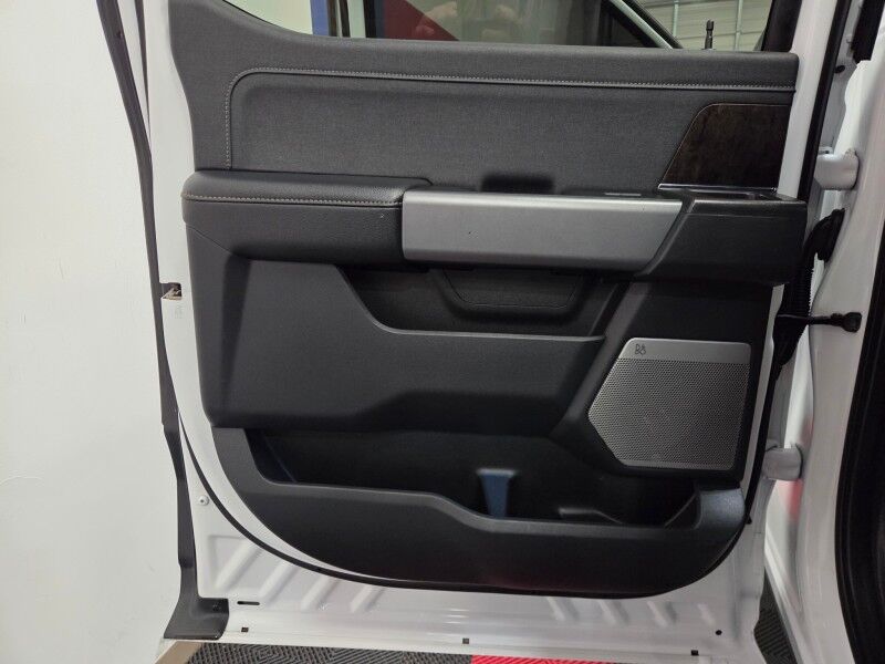 2023 Ford F-250 Lariat Ultimate 4WD 6.7L Diesel Chrome Pkg Ready Lift 37in Nitto Tires FREE WARR Arlington TX