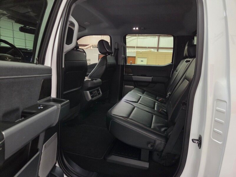 2023 Ford F-250 Lariat Ultimate 4WD 6.7L Diesel Chrome Pkg Ready Lift 37in Nitto Tires FREE WARR Arlington TX