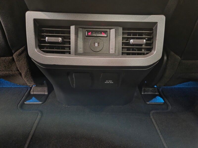 2023 Ford F-250 Lariat Ultimate 4WD 6.7L Diesel Chrome Pkg Ready Lift 37in Nitto Tires FREE WARR Arlington TX