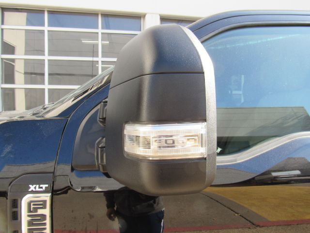 2023 Ford F-250 SD XLT Crew Cab 4WD Plano TX