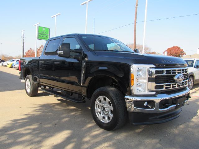 2023 Ford F-250 SD XLT Crew Cab 4WD Plano TX