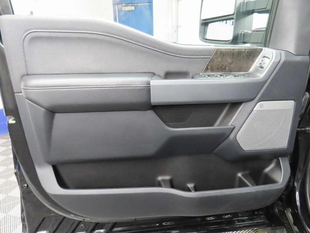 2023 Ford F-250 Super Duty 4x4 Crew Cab Lariat Fond du Lac WI