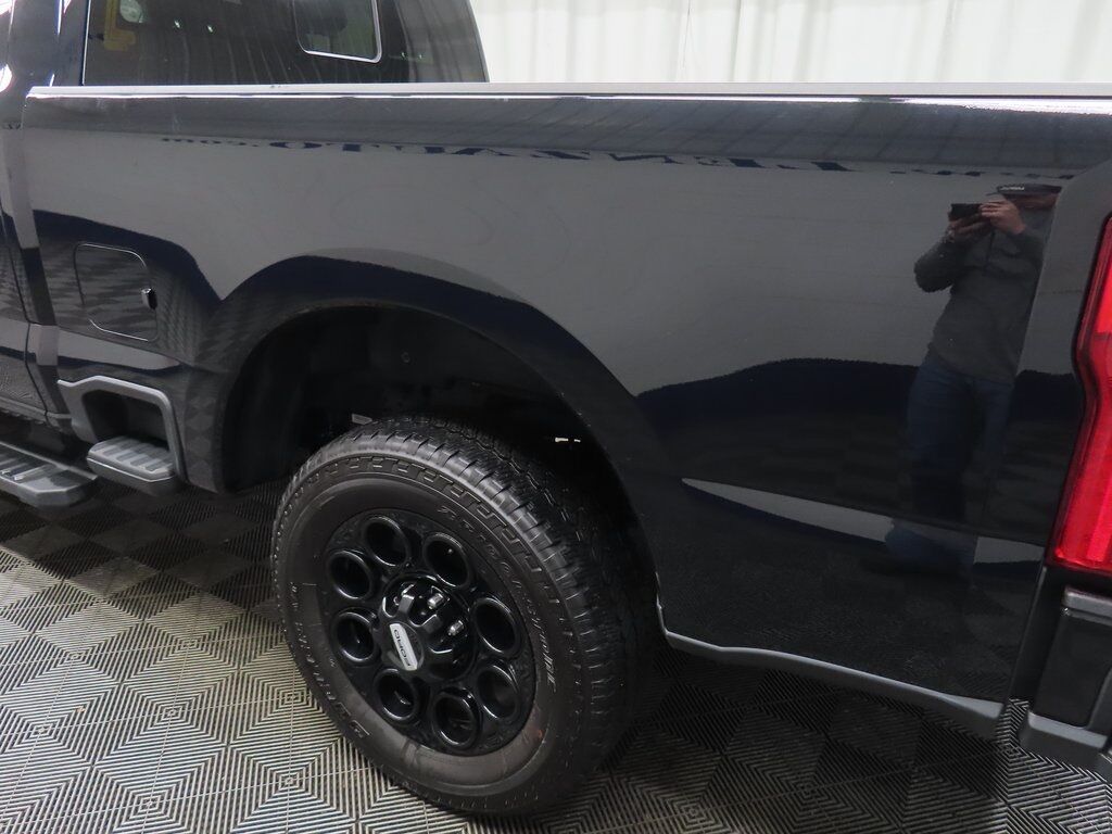 2023 Ford F-250 Super Duty 4x4 Crew Cab Lariat Fond du Lac WI