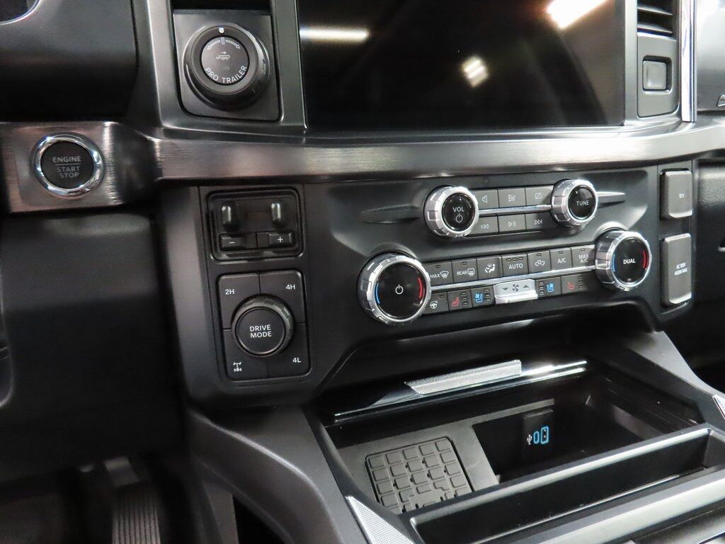 2023 Ford F-250 Super Duty 4x4 Crew Cab Lariat Fond du Lac WI