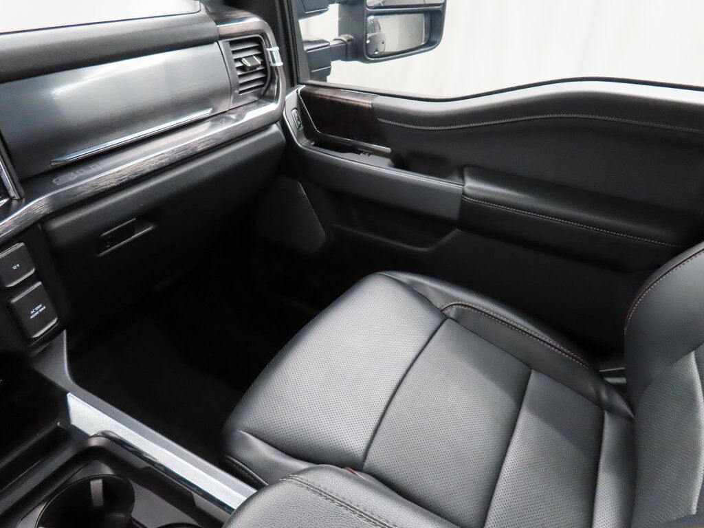 2023 Ford F-250 Super Duty 4x4 Crew Cab Lariat Fond du Lac WI