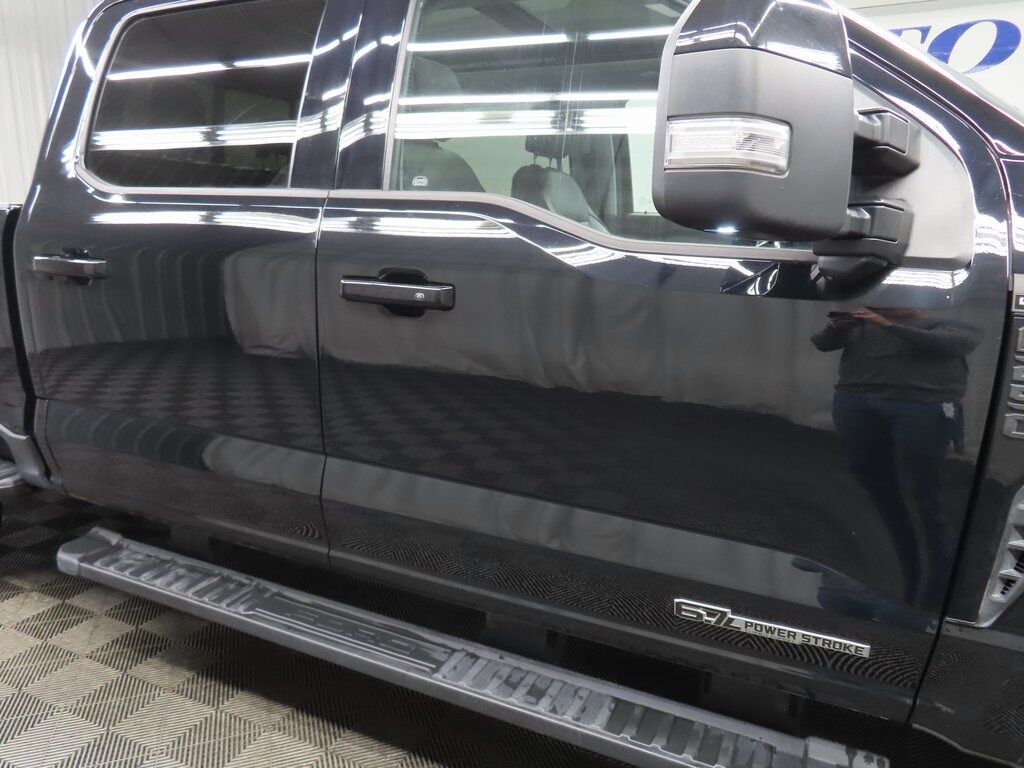 2023 Ford F-250 Super Duty 4x4 Crew Cab Lariat Fond du Lac WI